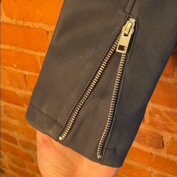 Leather jacket - Picture 7 of 10